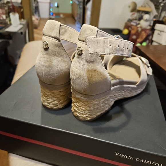Vince Camuto Suede Adjustable Wedge Sandals - Meterry, size women's 6.5 - Picture 3 of 12